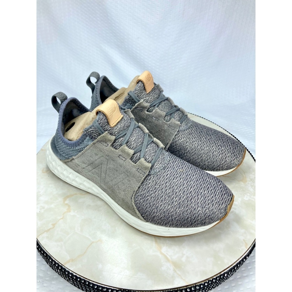 New Balance Fresh Foam Cruz MCRUZOS Running Shoes Mens 9 Gray Knit Suede Sneaker